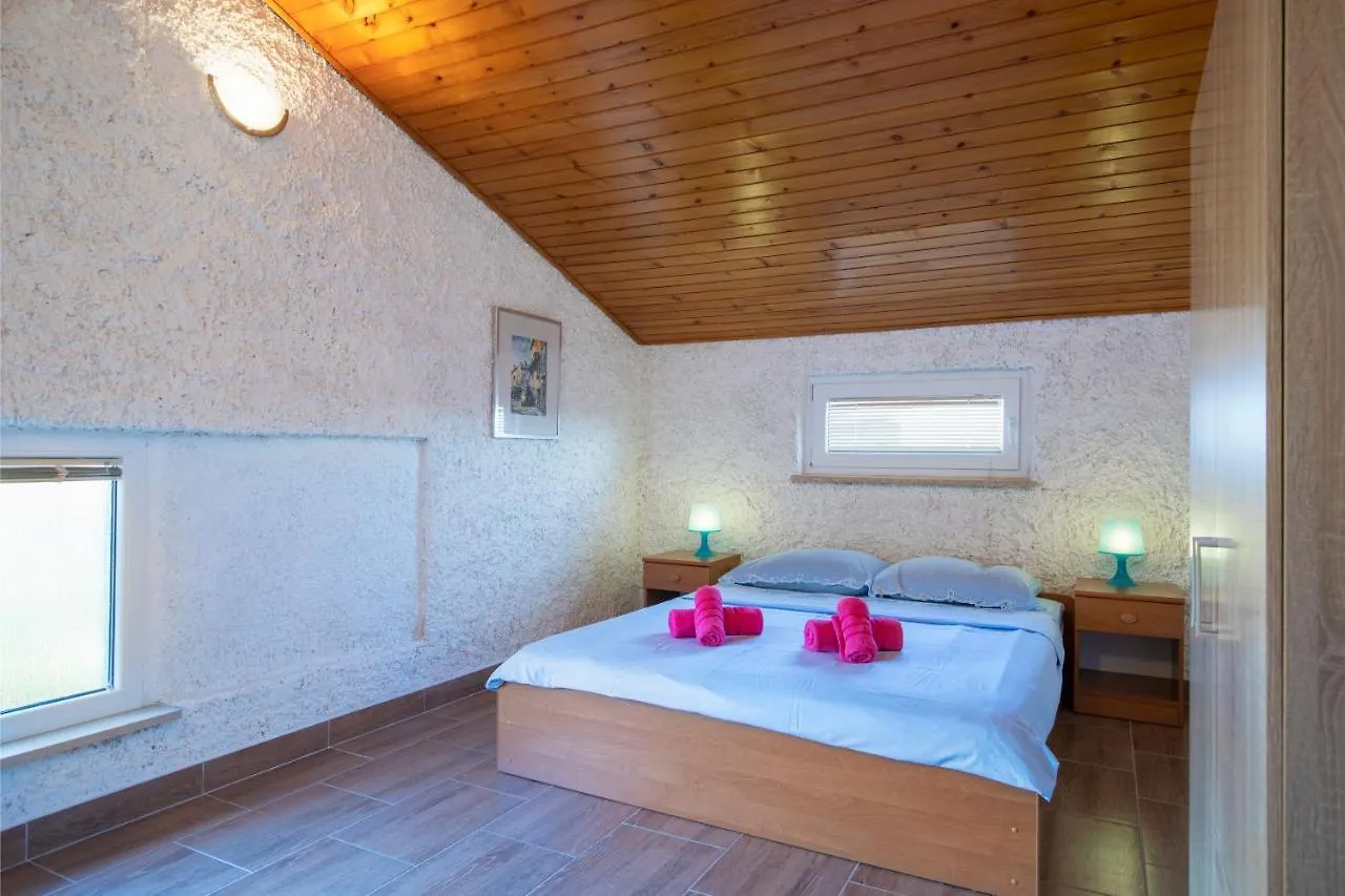 Horizont View Apartment 0*, Pula Croatia