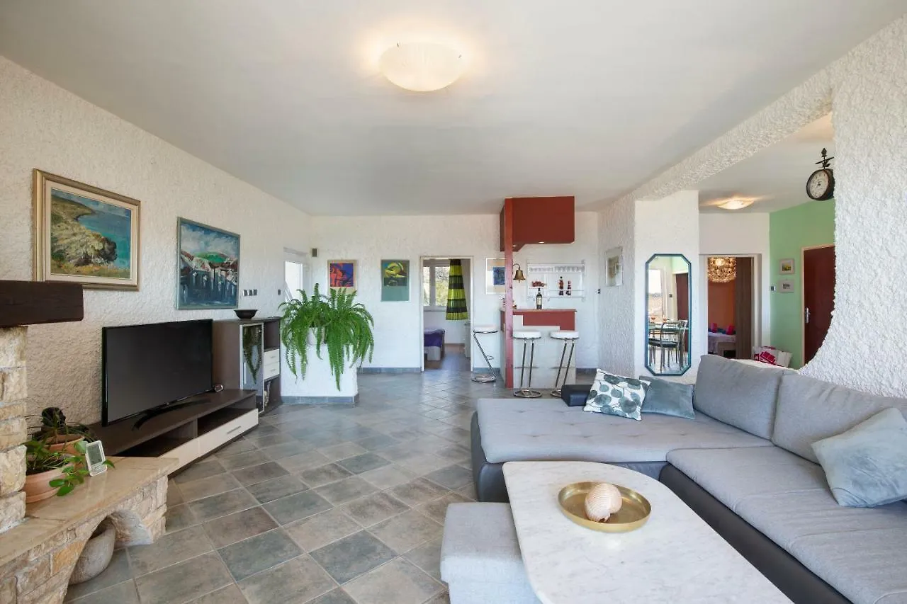 Horizont View Apartment 풀라